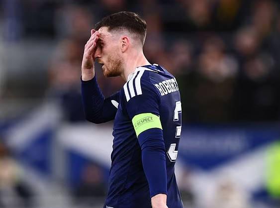 九游游戏平台-苏格兰队被部分球迷嘘，罗伯逊：不知道他们是不是纯想发嘘声