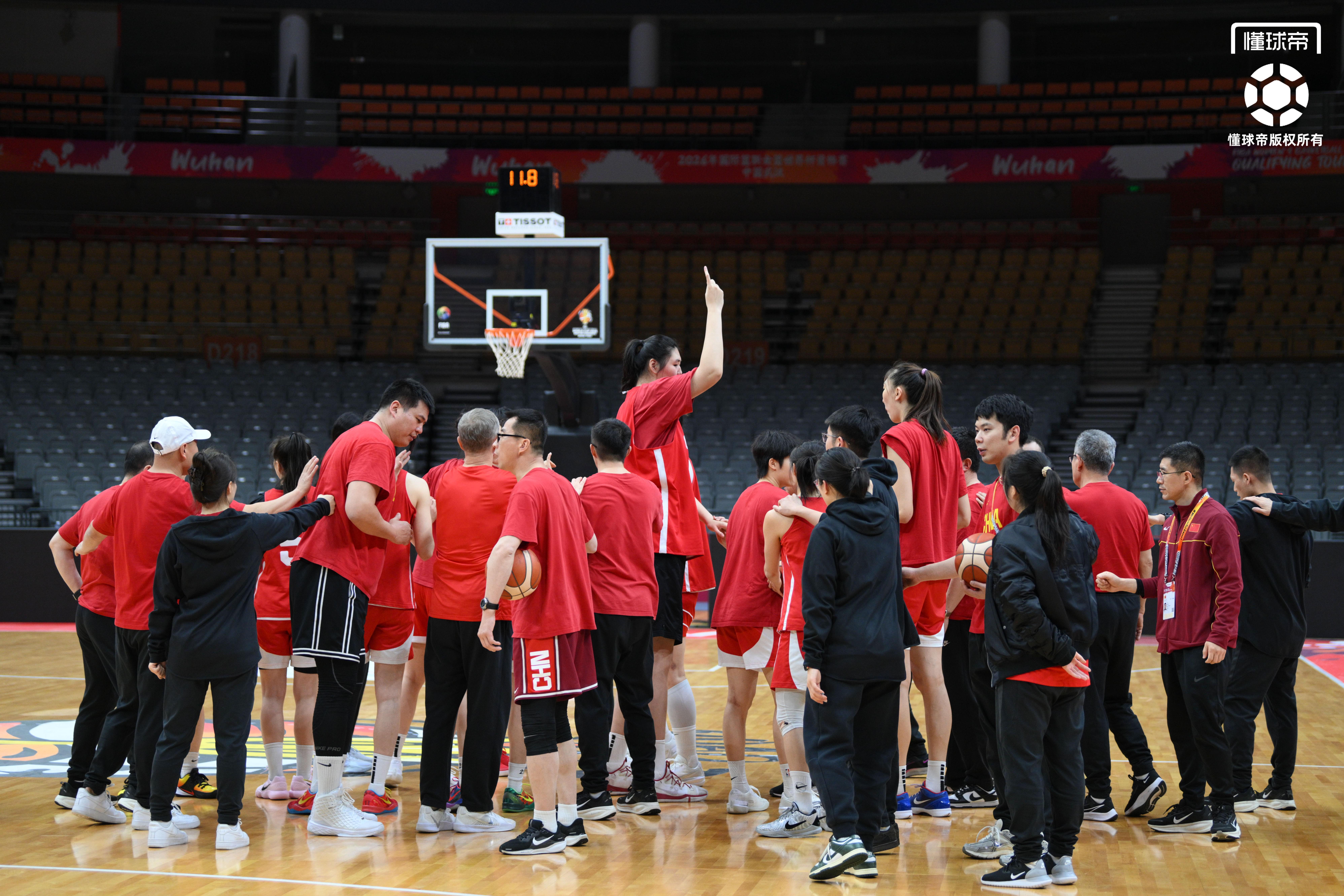 九游官网-中国女篮世预赛最后一练，王治郅到场观看&amp;amp;全队精神饱满